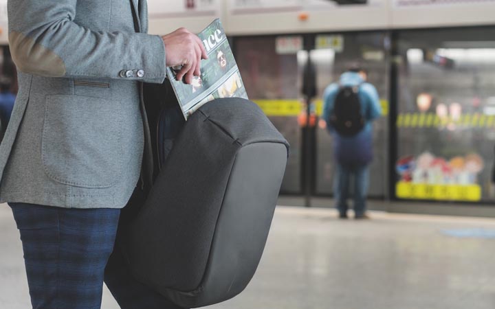 Carry an Anti-Theft Bag